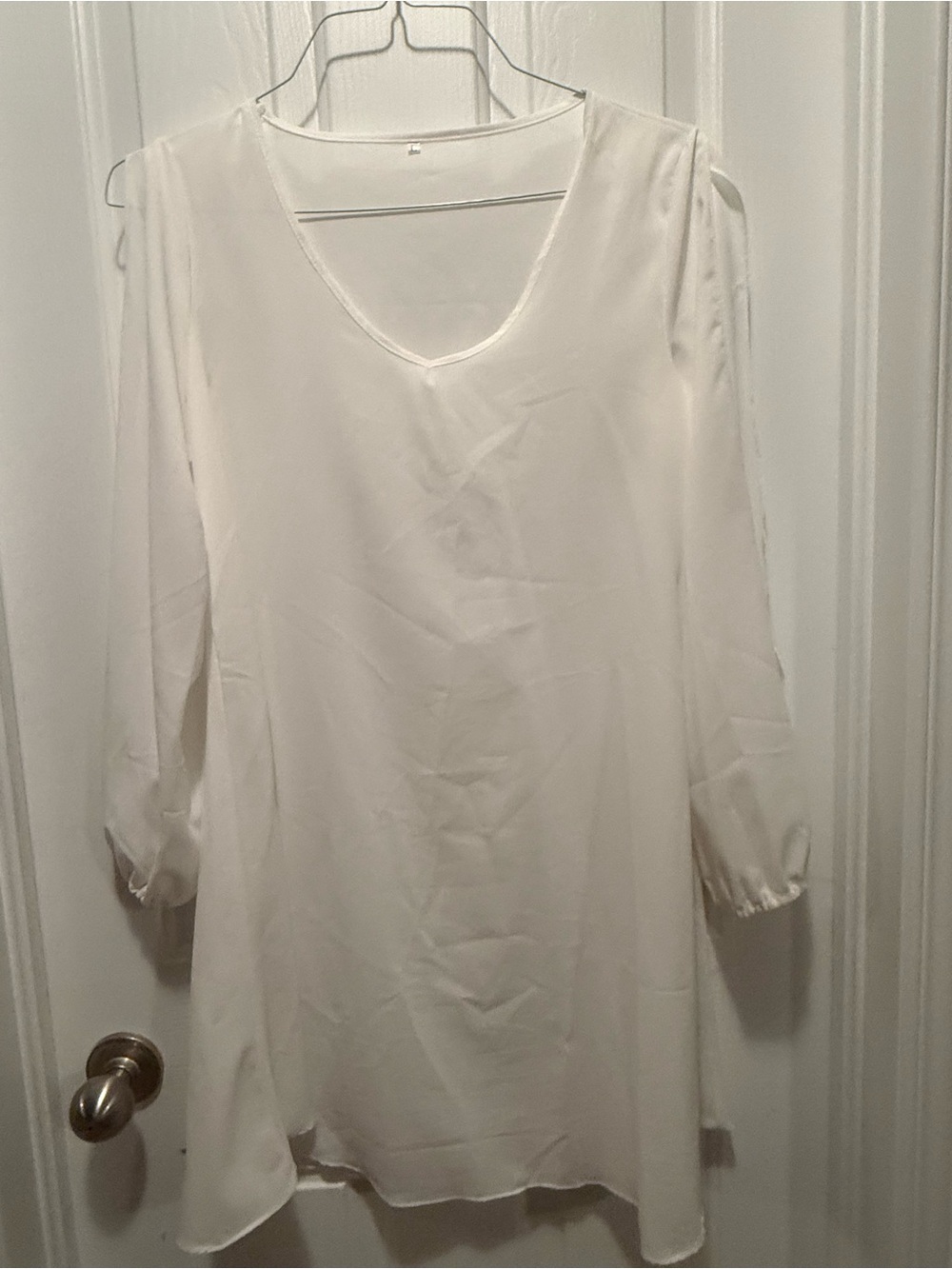 White V-Neck Long Sleeve Shift Dress Tunic